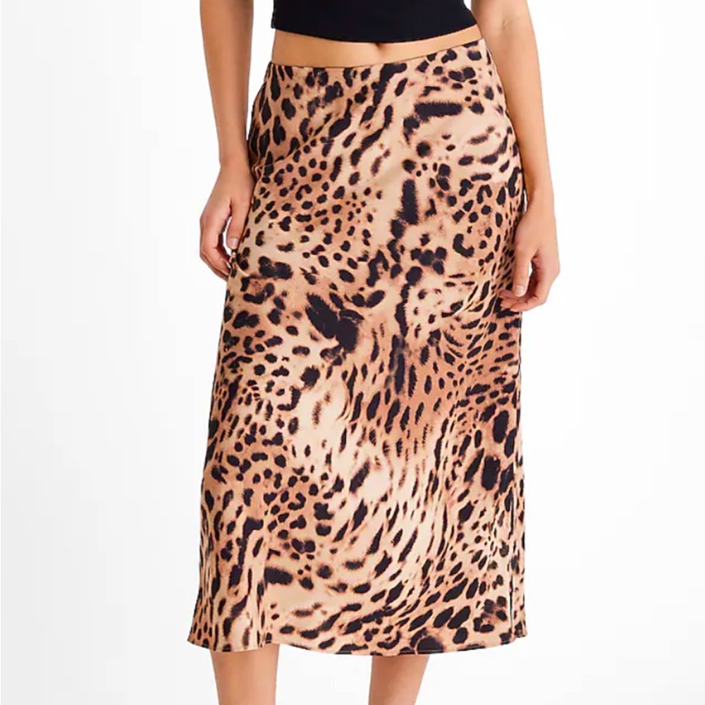 High Waist Satin Midi Dress NEW 🏷️
